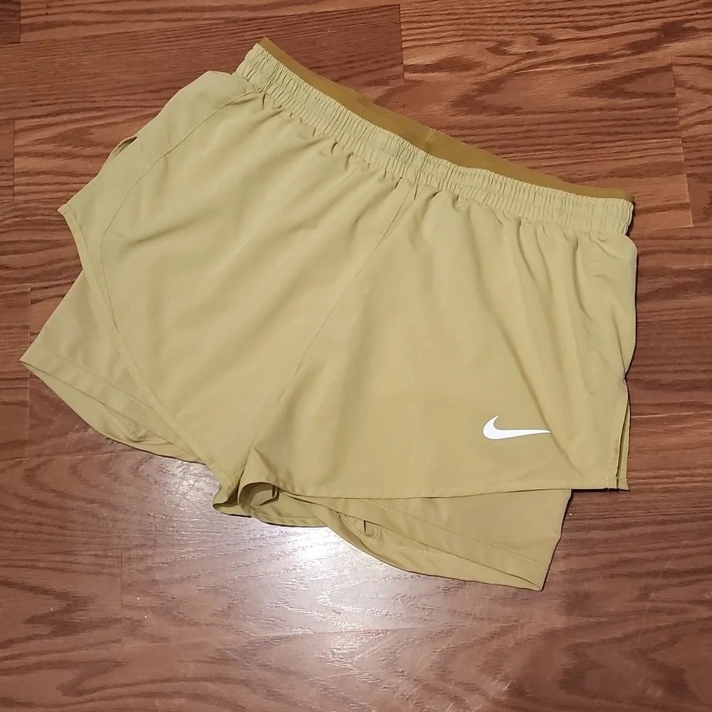 Nike‎ running shorts med